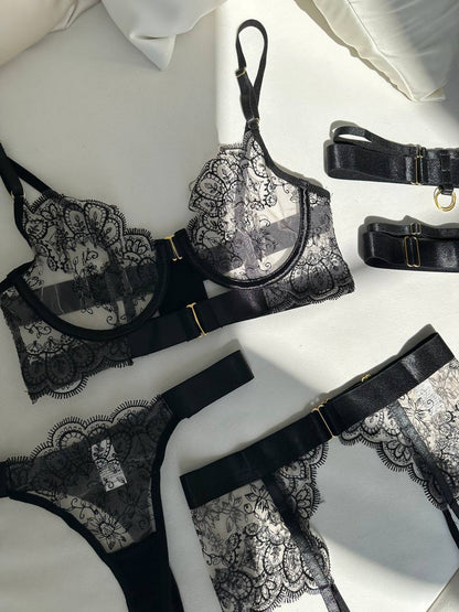 Siyah Brode Detaylı Jartiyer Takımı