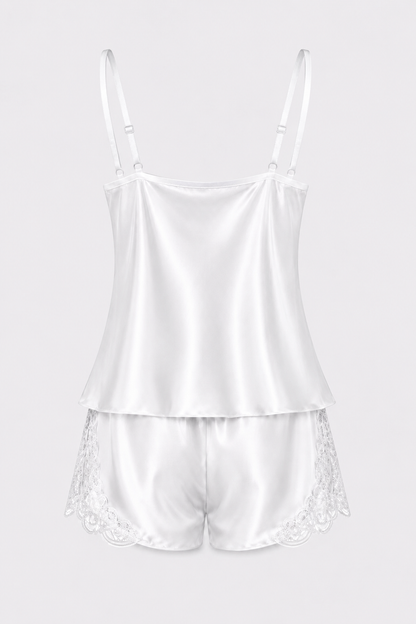 Beyaz Dantelli Saten Şortlu Pijama Takımı